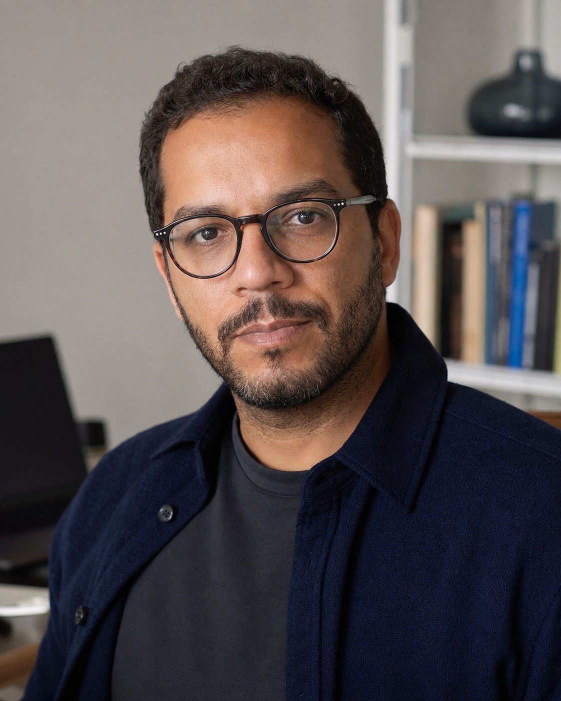 Retrato editorial de Rodrigo Augustus